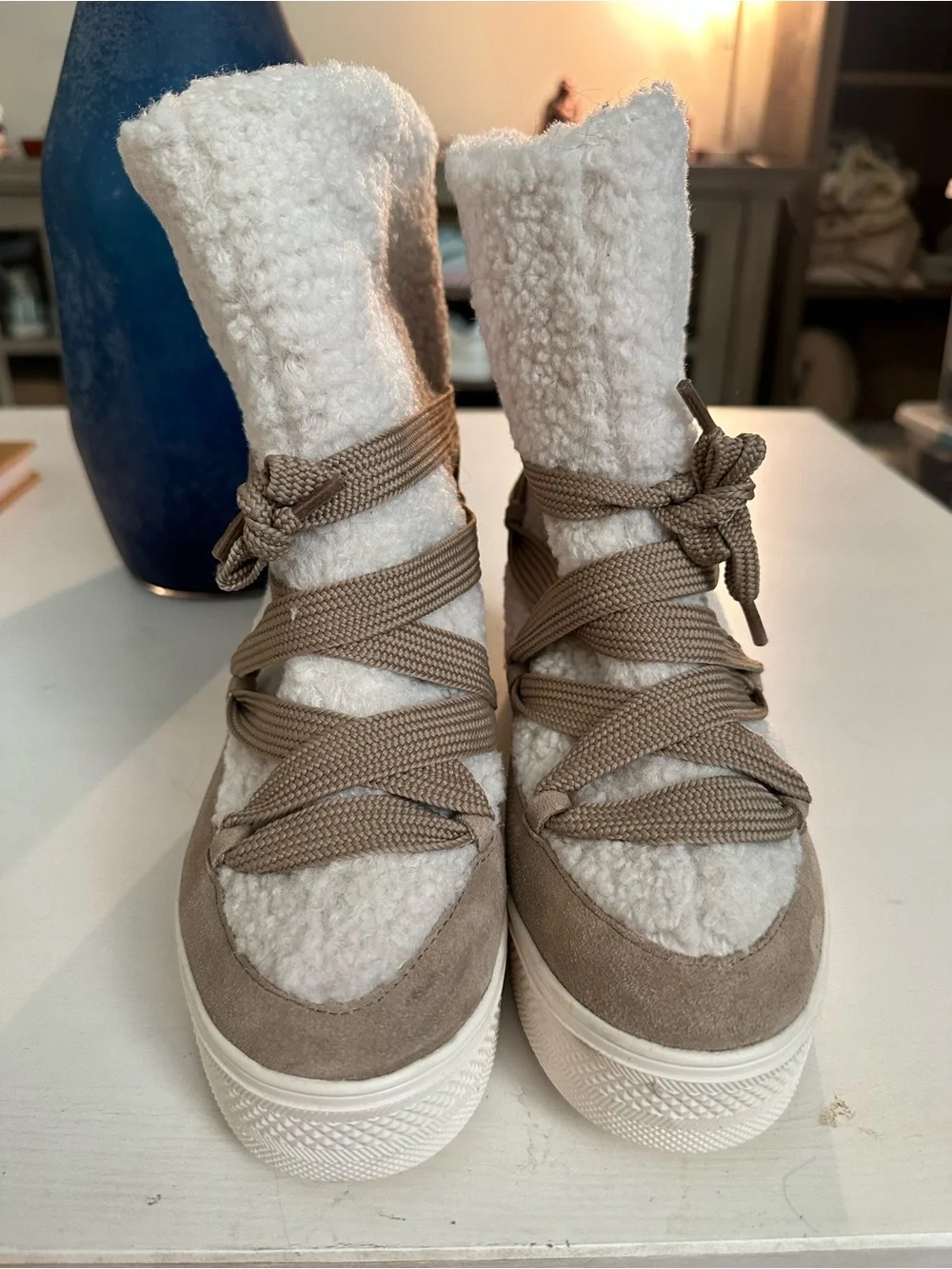 NWT Dolce Vita Wendel Wessa Sage Suede Shearling Platform Boots - 7.5
